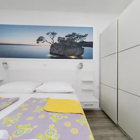 Fina Apartment *