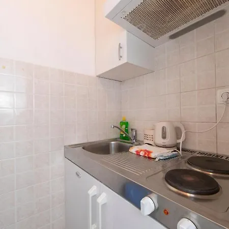 Fina Apartment *